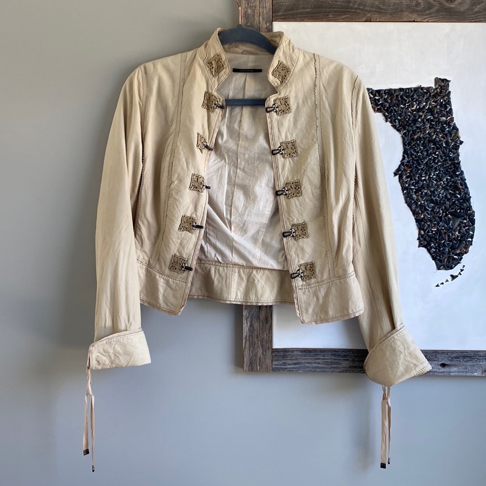 Elie Tahari light bright washable soft leather jacket